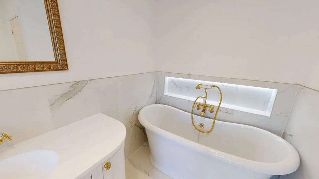 Crewe Bathroom 2 | Lead Wolf, Gotham