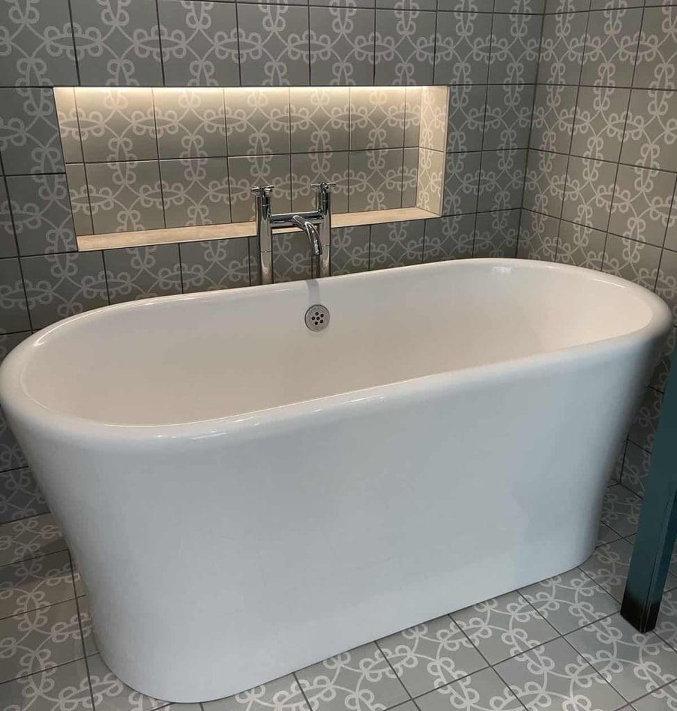 Bespoke Bathroom Etruscan Freestanding Bath | Lead Wolf, Gotham
