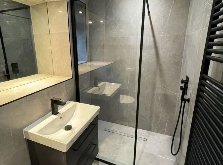Knutsford Bathroom 1 | Lead Wolf, Gotham