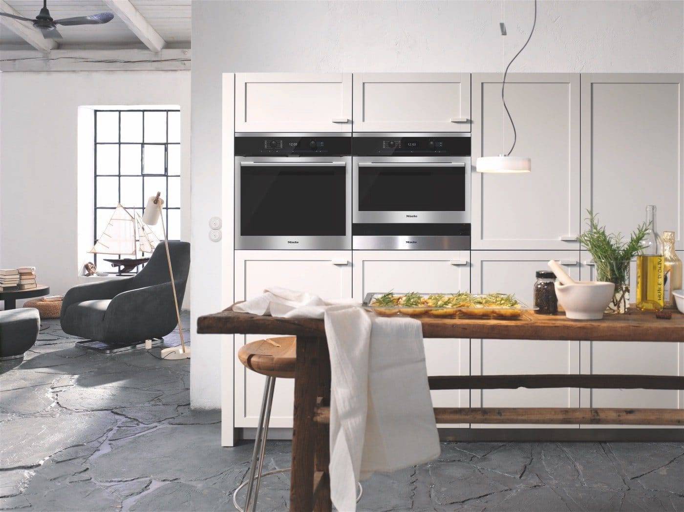 Miele 11 | Swans, Gravesend
