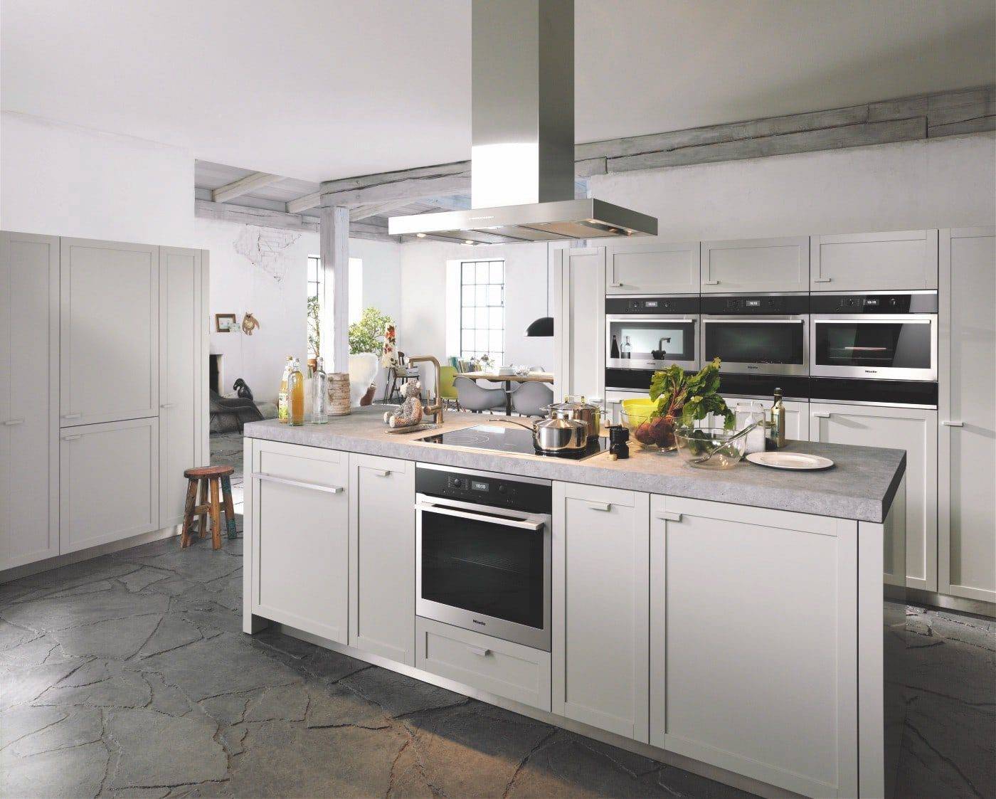 Miele 4 | Lead Wolf, Peterborough