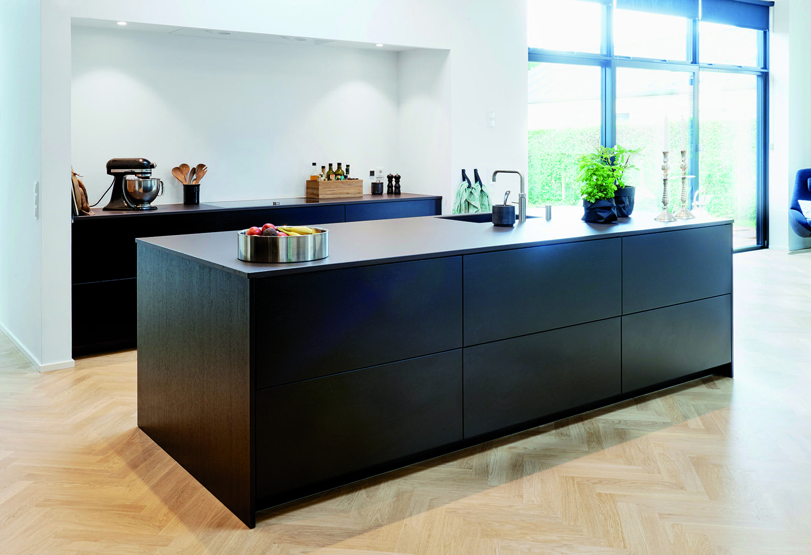 Rotpunkt Matt Black Handleless Kitchen With Island 2 | John Willox Kitchen Design, Ellon