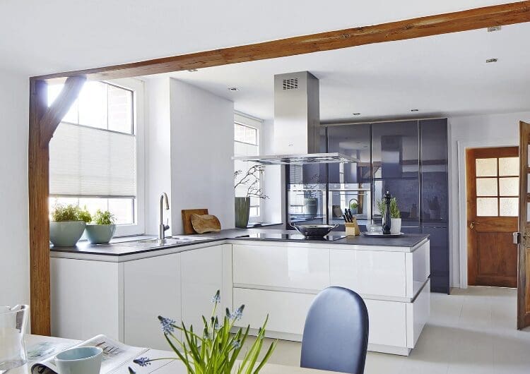Gloss Kitchens Tile | John Willox Kitchen Design, Ellon