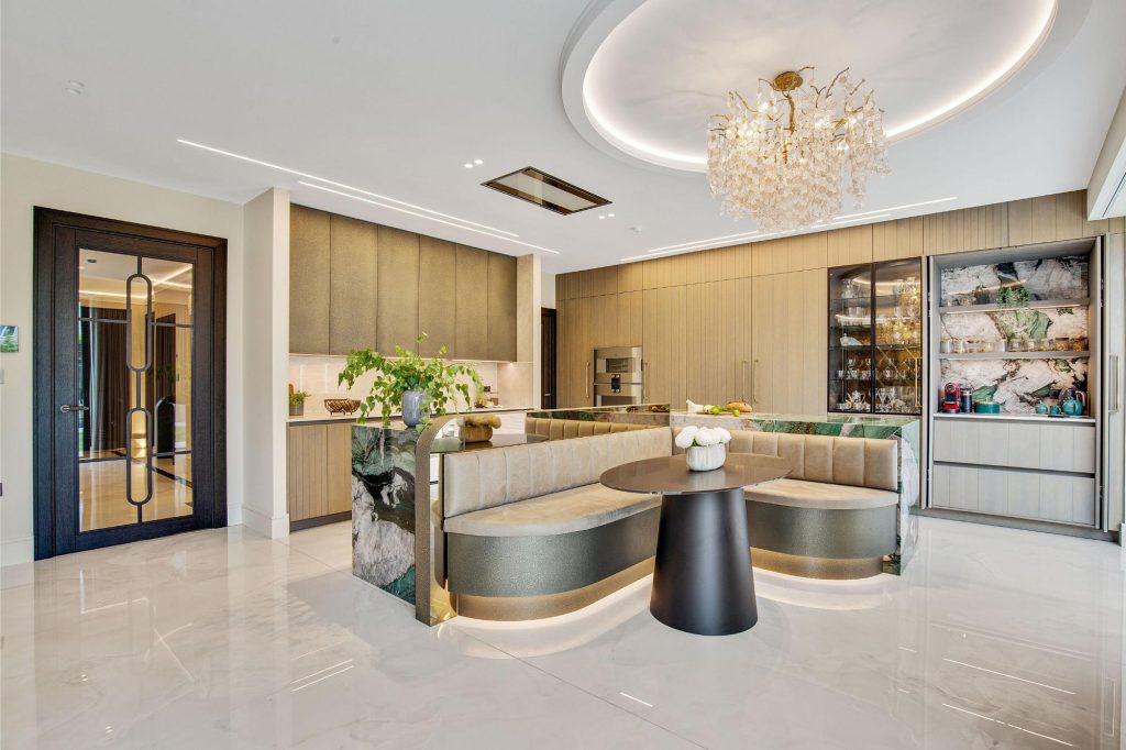 842A1395Hdr | Such Designs, London