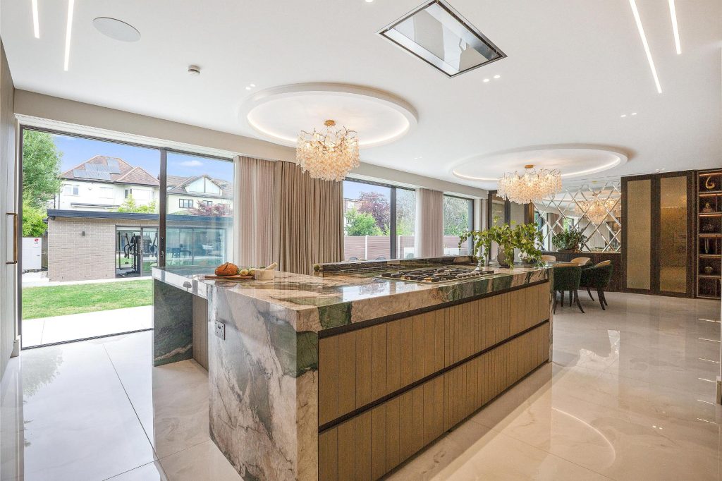 842A1405 | Such Designs, London