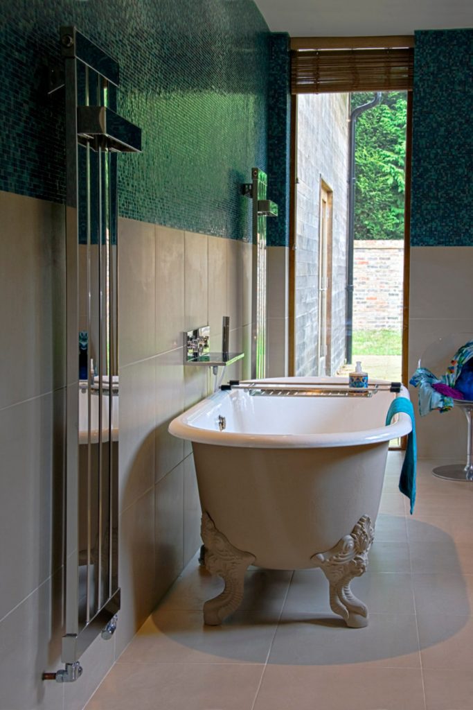 Arun 1960 With Hanger | Cambridgeshire Bathrooms, Cambridge