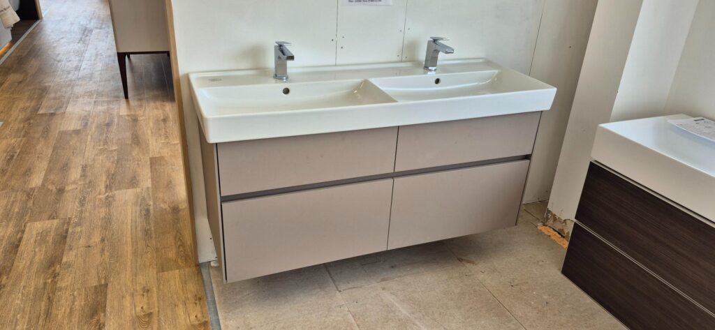 1000014193 | Cambridgeshire Bathrooms