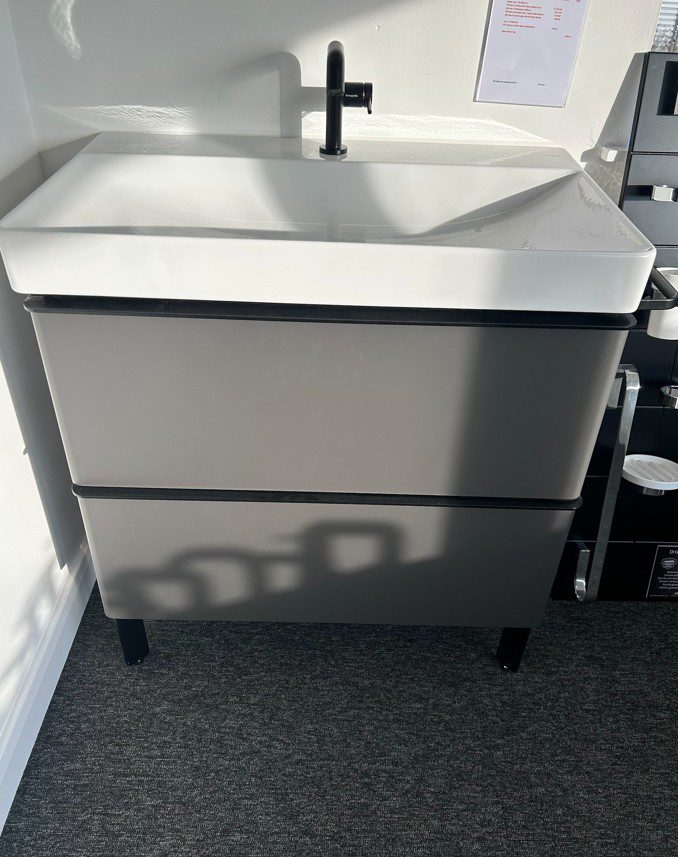 Hansgrohe Basin Unit Tap 700 | Cambridgeshire Bathrooms