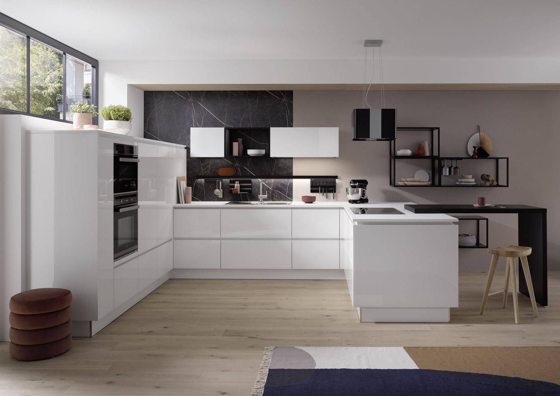 White Gloss U Shaped Kitchen | Alon Interiors, Kent