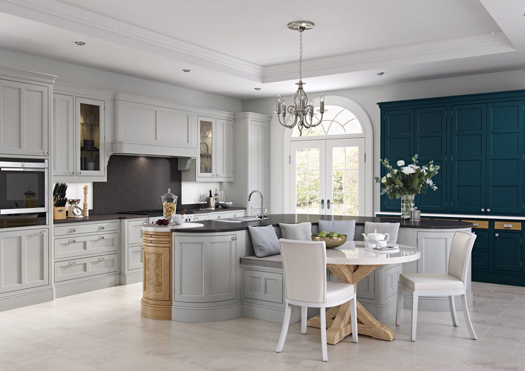 Aisling Shaker In Frame Kitchen With Curved Island | Rowe Fitted Interiors, Hoylake