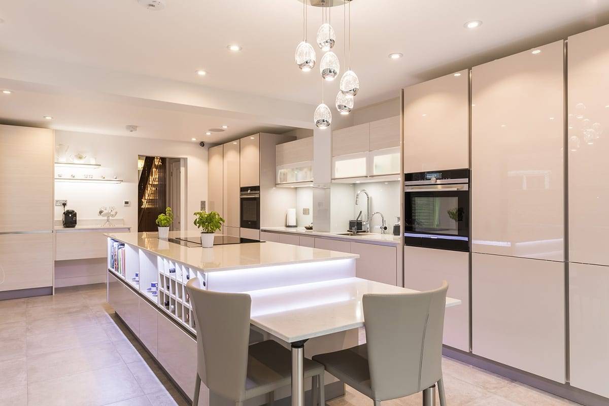 Cashmere Gloss Lacquer Kitchen Finish | Jaystone Kitchens, Oldham