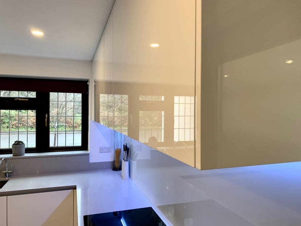 Gloos White True Handleless Kitchen Crowthorne Berkshire 16 | Utopia Kitchens, Crowthorne