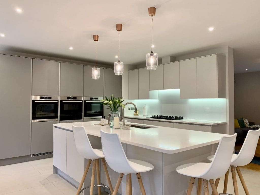 True Handleless Kitchen Finchampstead New Build 3 1 | Utopia Kitchens, Crowthorne