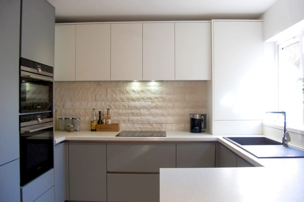True Handless Kitchen Sunbury 755 | Utopia Kitchens, Crowthorne