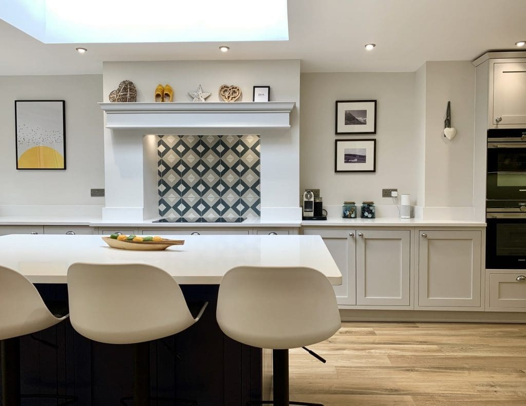 Ud2379 A Beautiful Hand Built Shaker Kitchen Berkshire 1 1 | Utopia Kitchens, Crowthorne