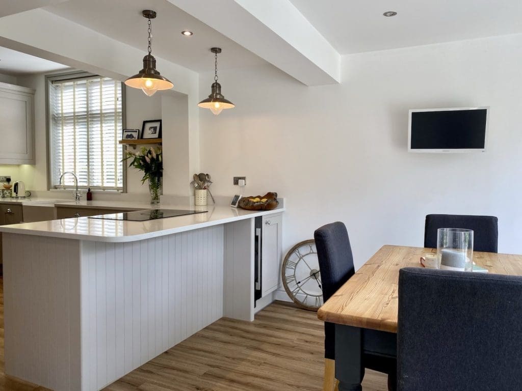 Crowthorne In Frame Kitchen July 2020 18 | Utopia Kitchens | Crowthorne