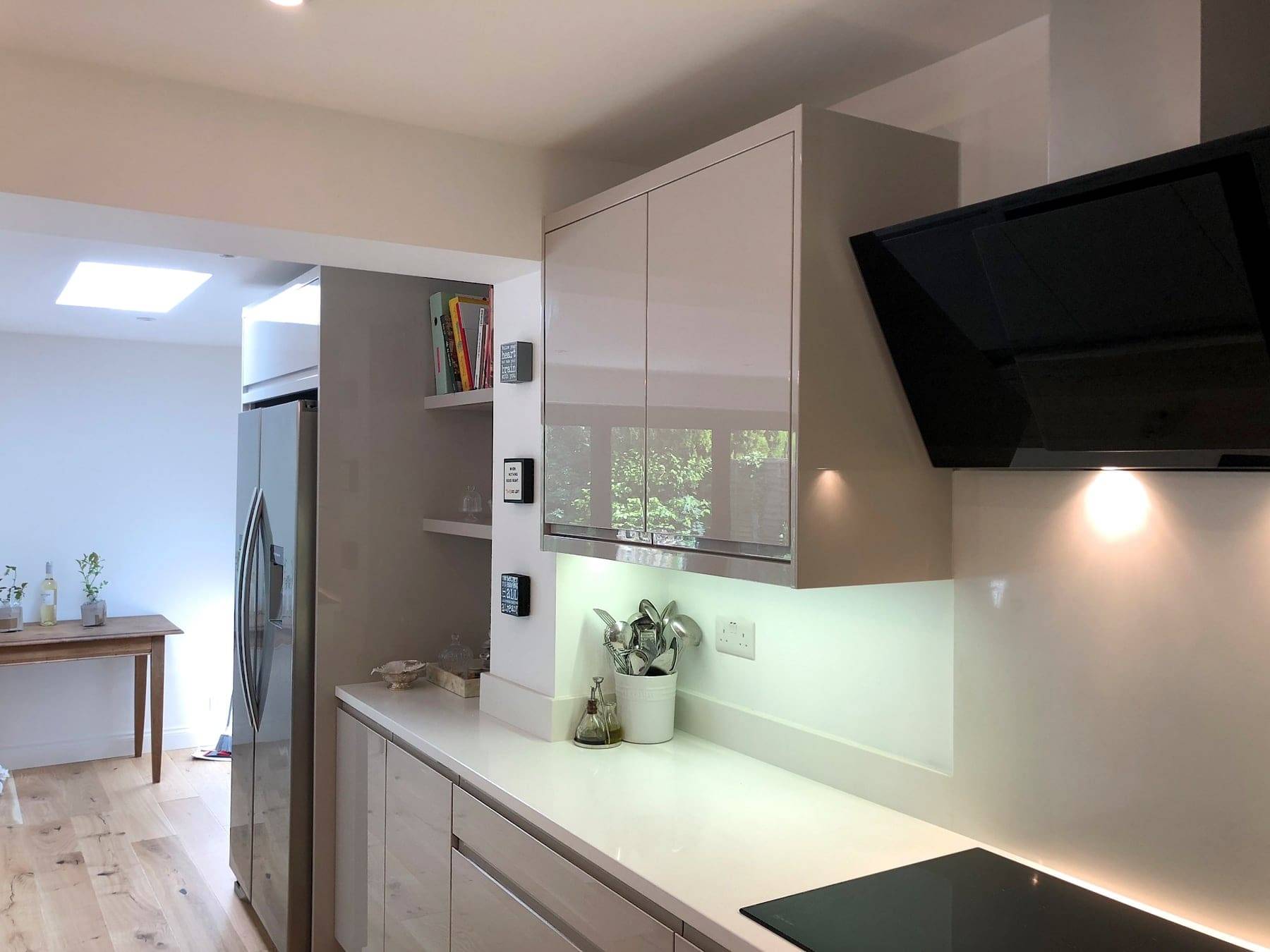 Ud2265 Weeks 995 | Utopia Kitchens, Crowthorne