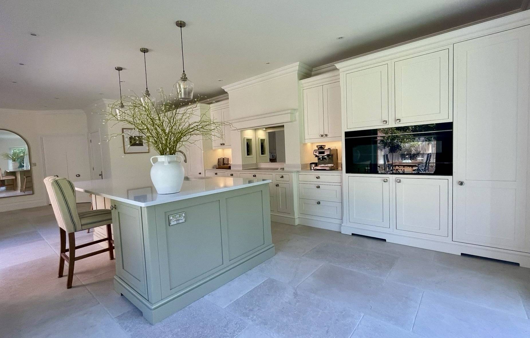 Ud2673 Worthington Fb 11 | Utopia Kitchens, Crowthorne