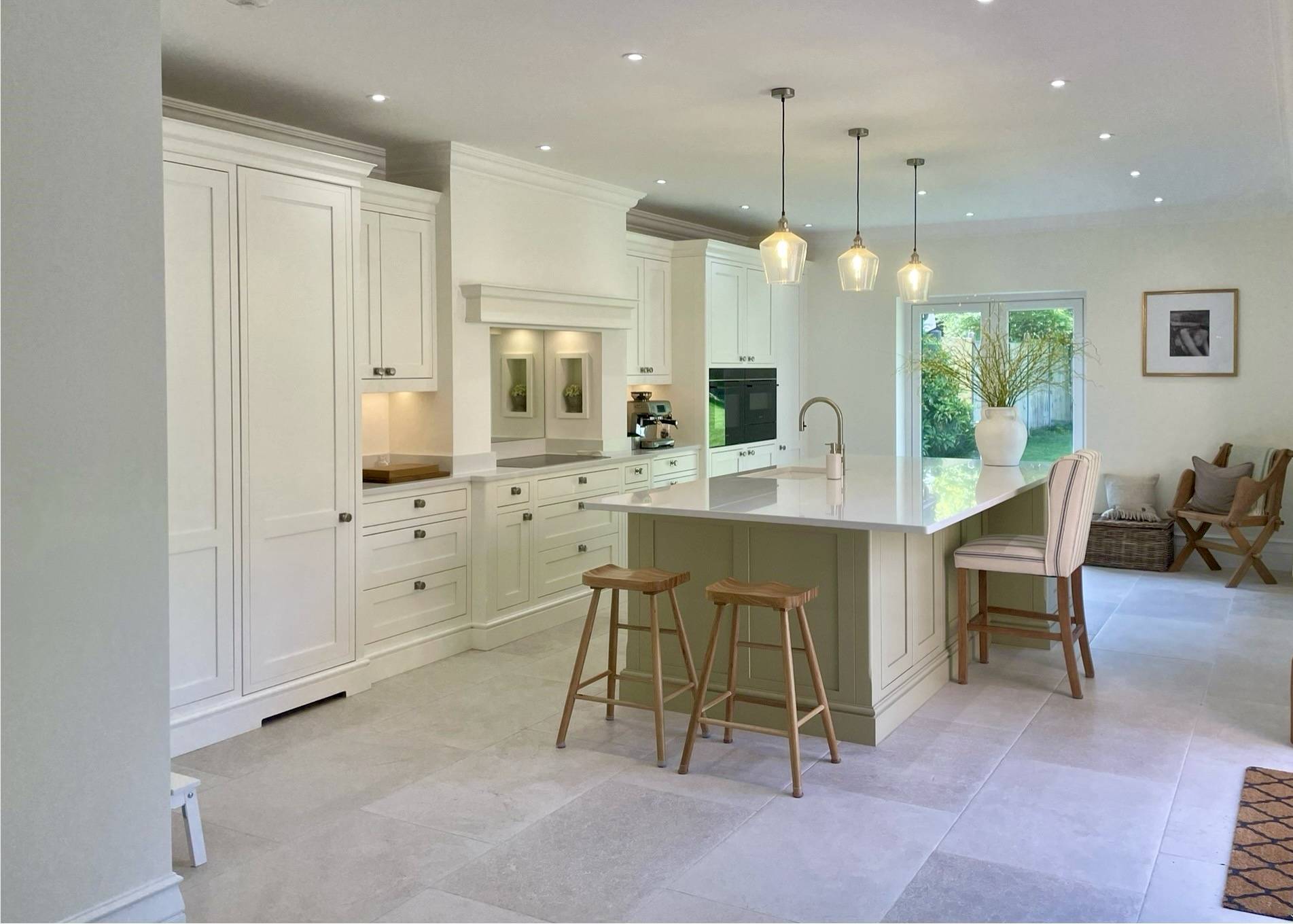 Ud2673 Worthington Fb 13 | Utopia Kitchens, Crowthorne