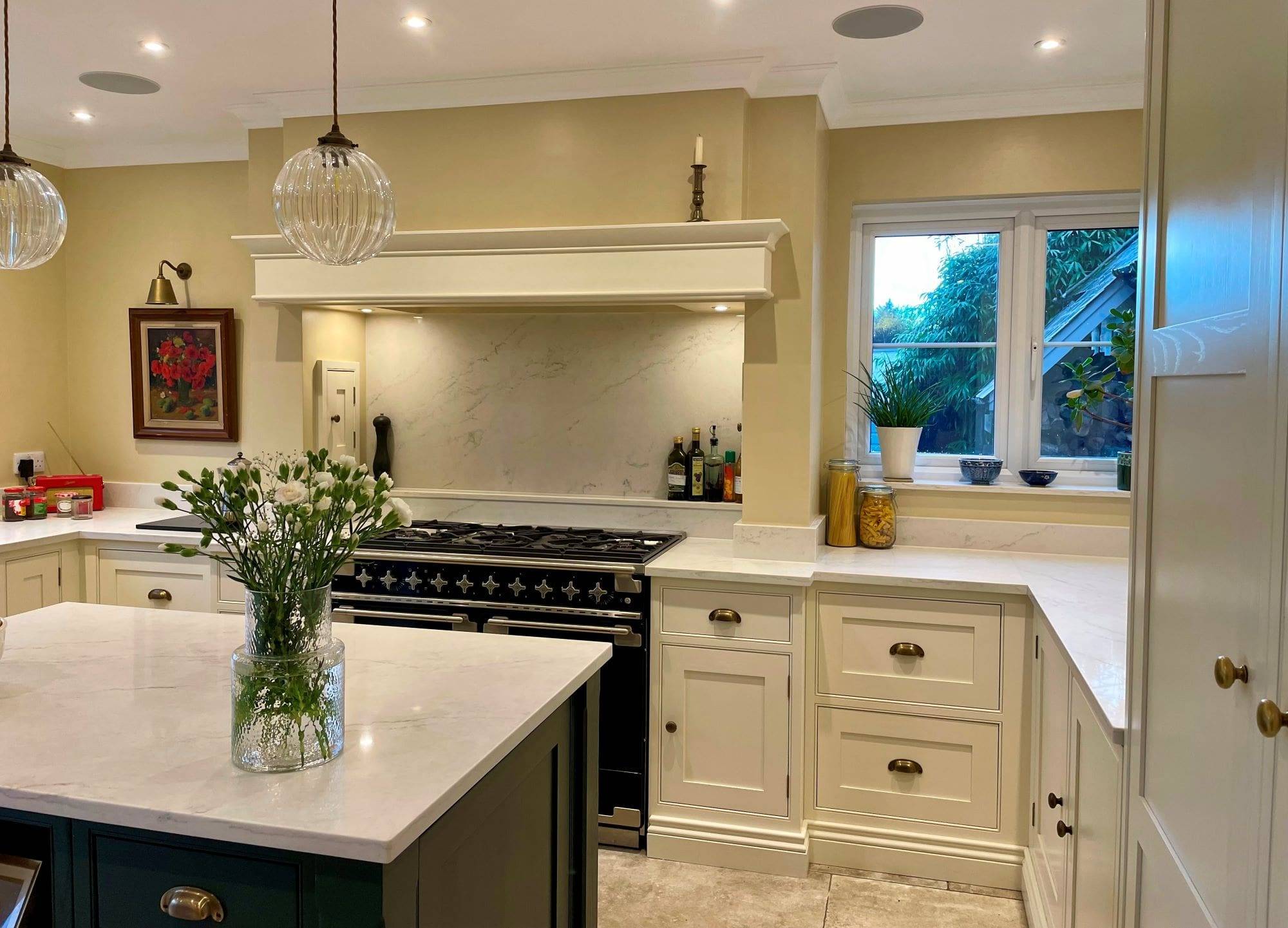Ud2673 Worthington Fb 13 | Utopia Kitchens, Crowthorne