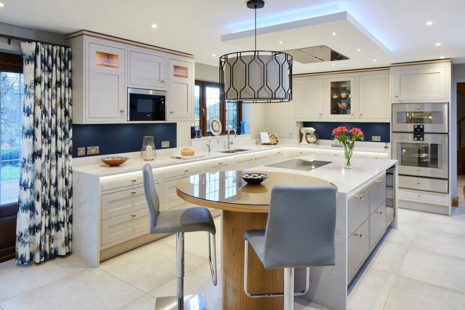 Nobilia Two Tone Compact Kitchen | Lead Wolf, Gotham
