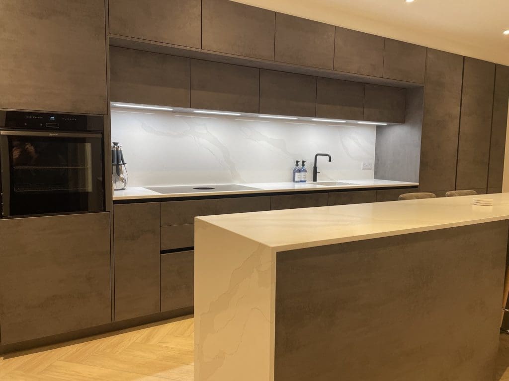 Img 3300 | Howard Kitchens, Berkhamsted
