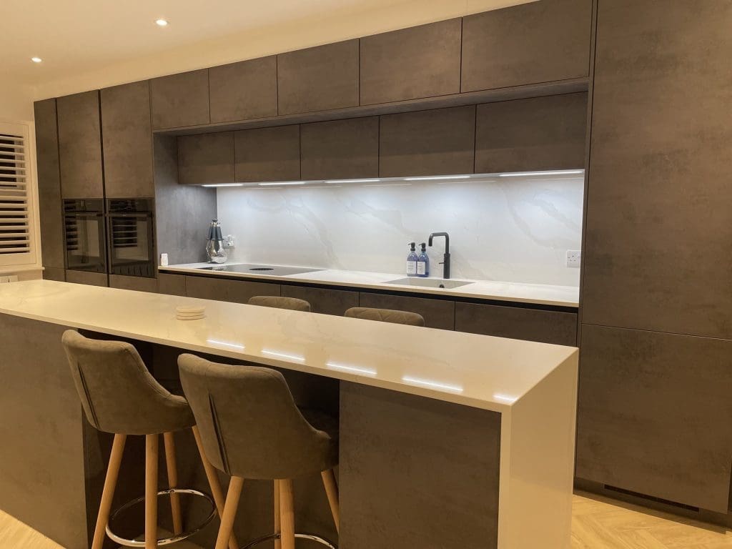 Img 3308 | Howard Kitchens, Berkhamsted