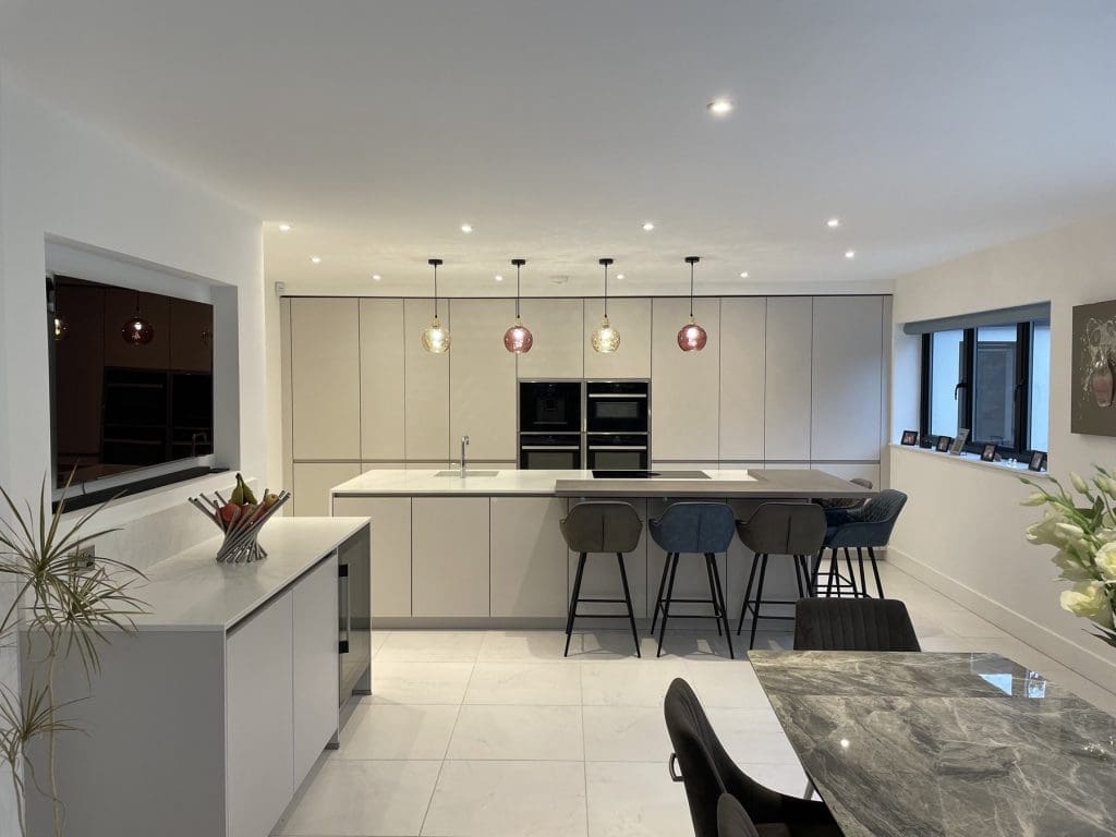 Img 8134 | Howard Kitchens, Berkhamsted