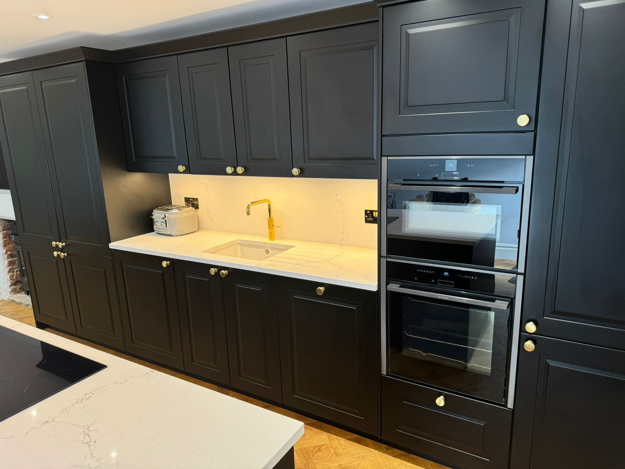 6 2 | Howard Kitchens & Interiors | Berkhamsted