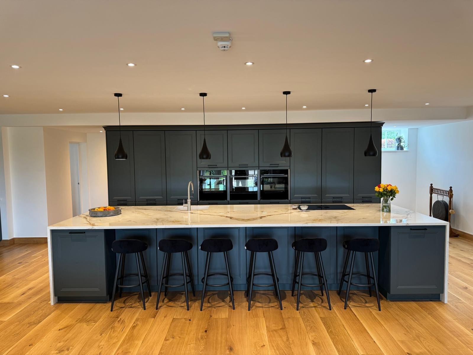 7 1 | Howard Kitchens & Interiors | Berkhamsted