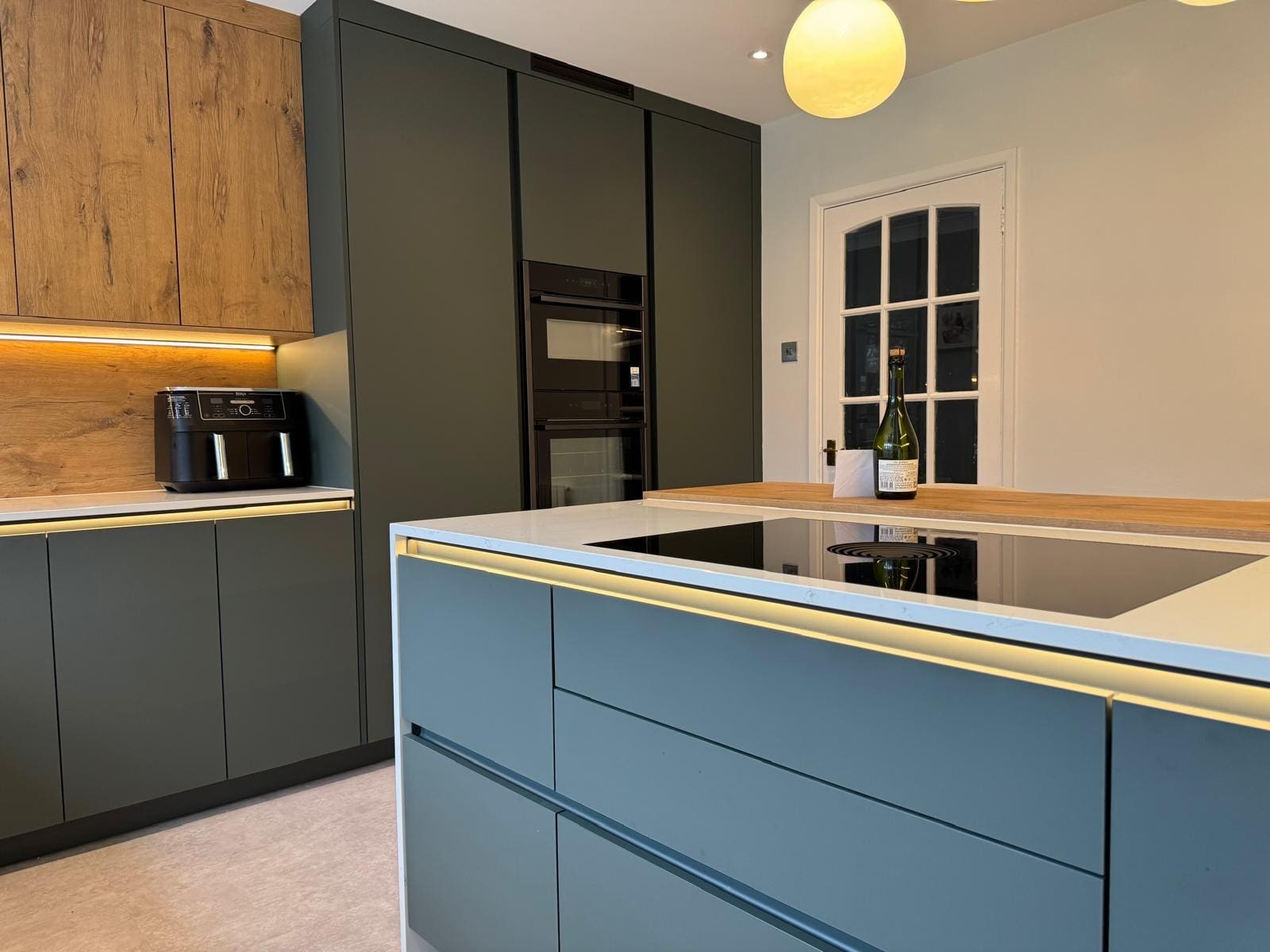 7 1 | Howard Kitchens & Interiors | Berkhamsted