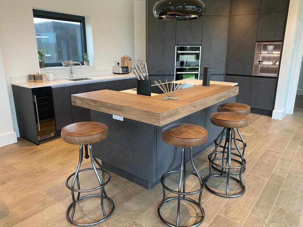 A43Ad2E0 Cf31 4F01 B3F5 3D568B39732A | Howard Kitchens, Berkhamsted
