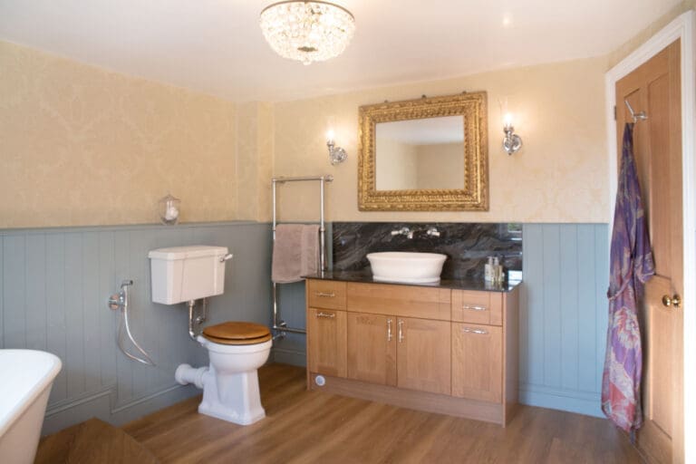 Traditional Family Bathroom – Halstead