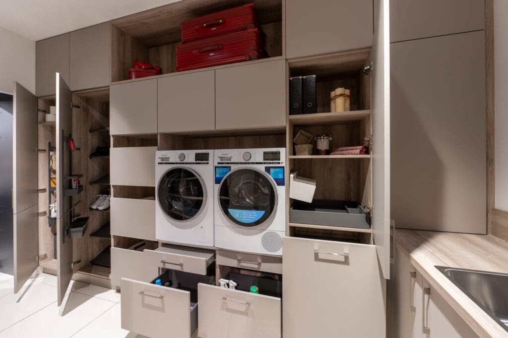 Kitchen Showroom Reigate┃Colour House Interiors