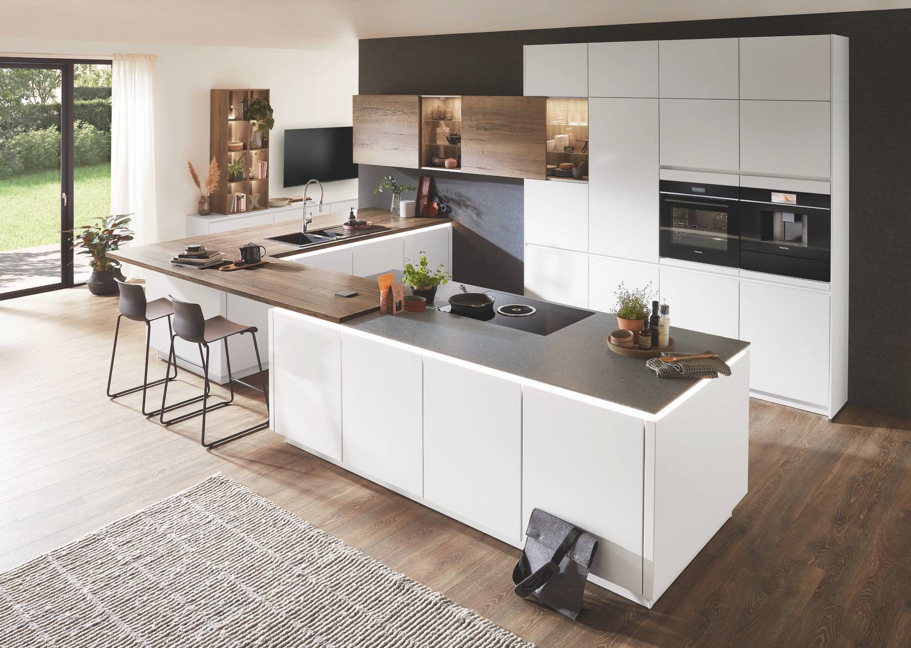 Nobilia Light Grey White Handleless Kitchen | Lead Wolf, Gotham